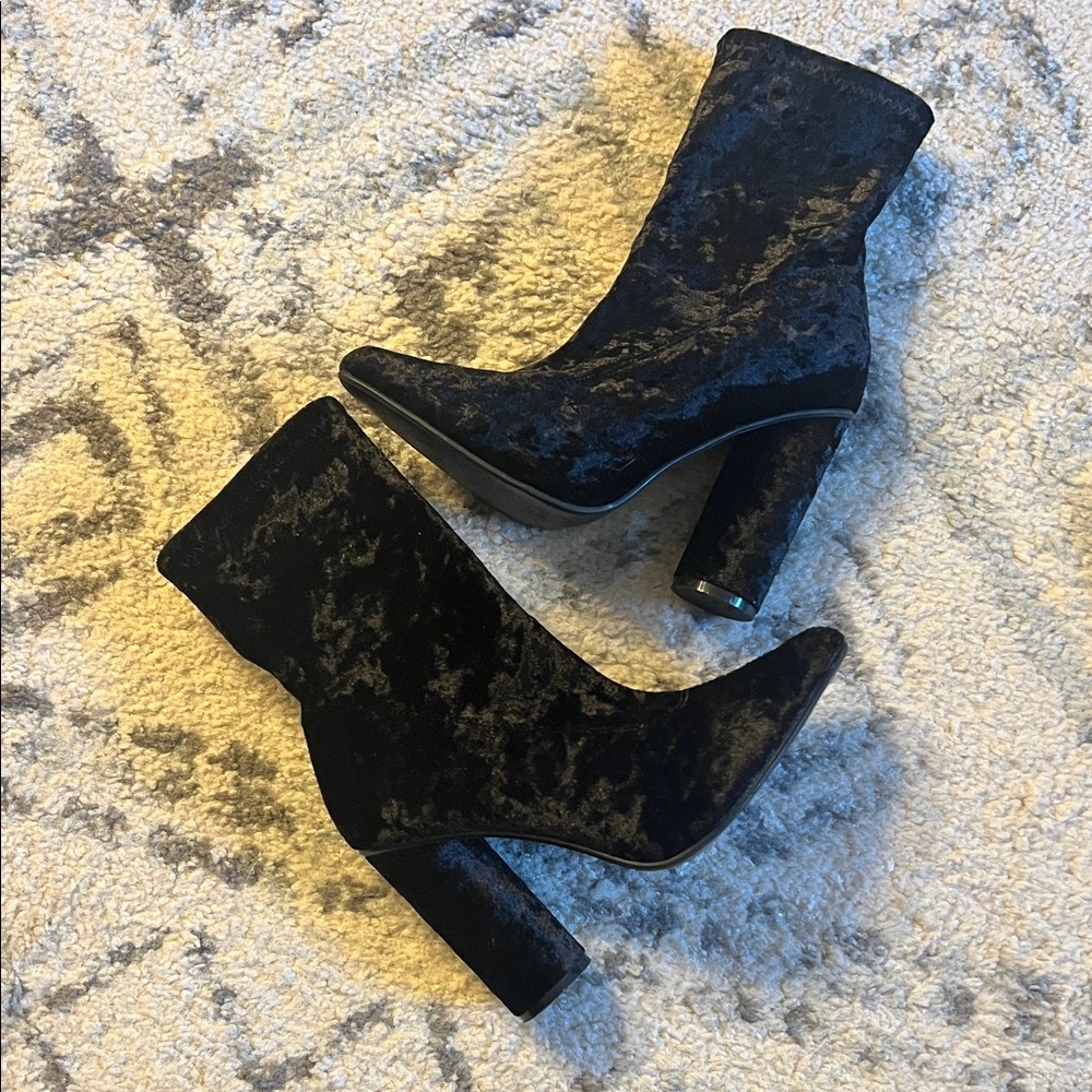 Chic Black Velvet Heeled Sock Boots Size US 8
